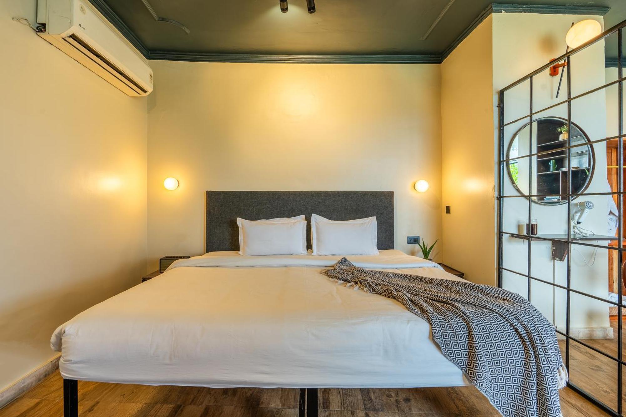 ניו דלהי Minimalist One Hauz Khas Village מראה חיצוני תמונה