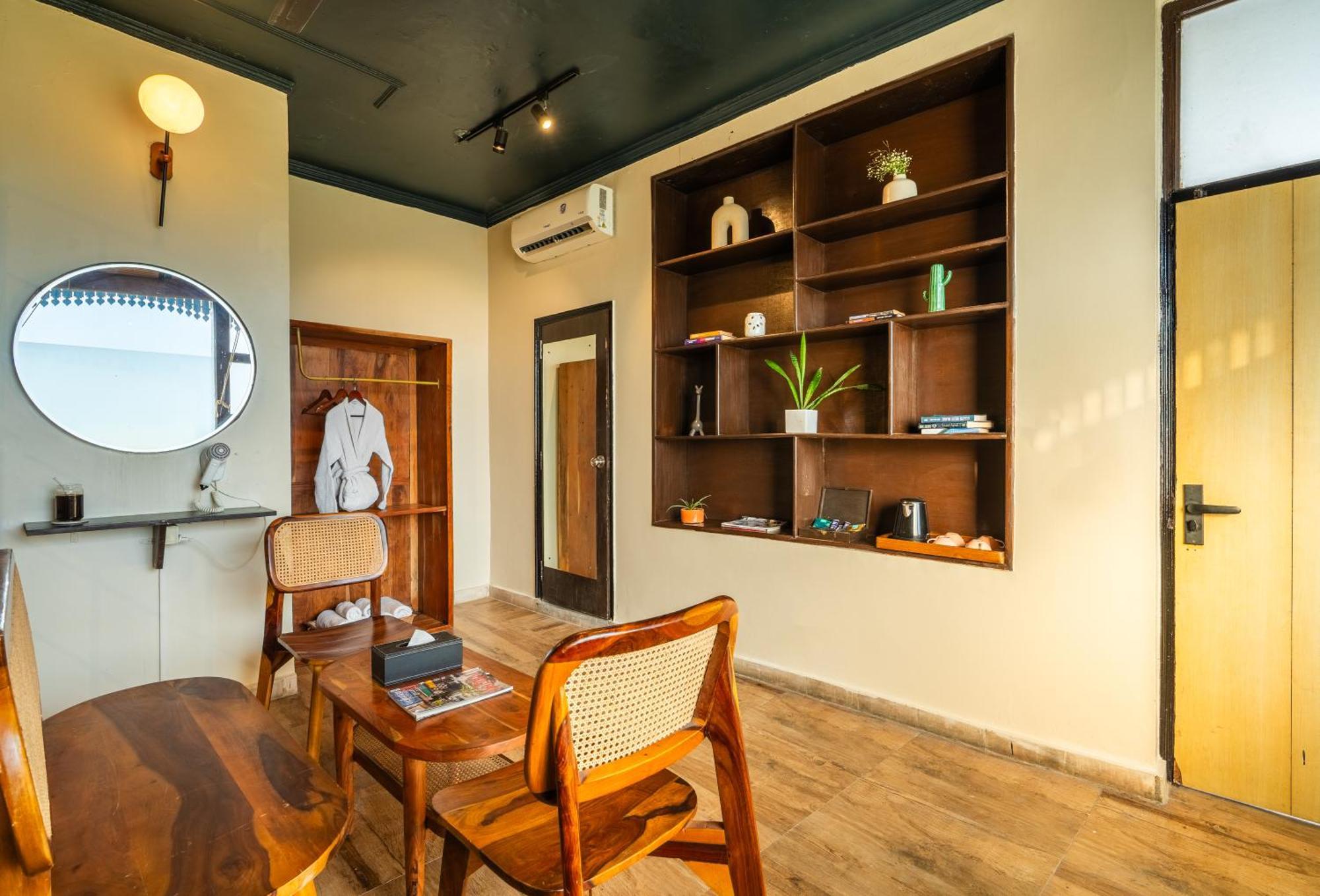 ניו דלהי Minimalist One Hauz Khas Village מראה חיצוני תמונה