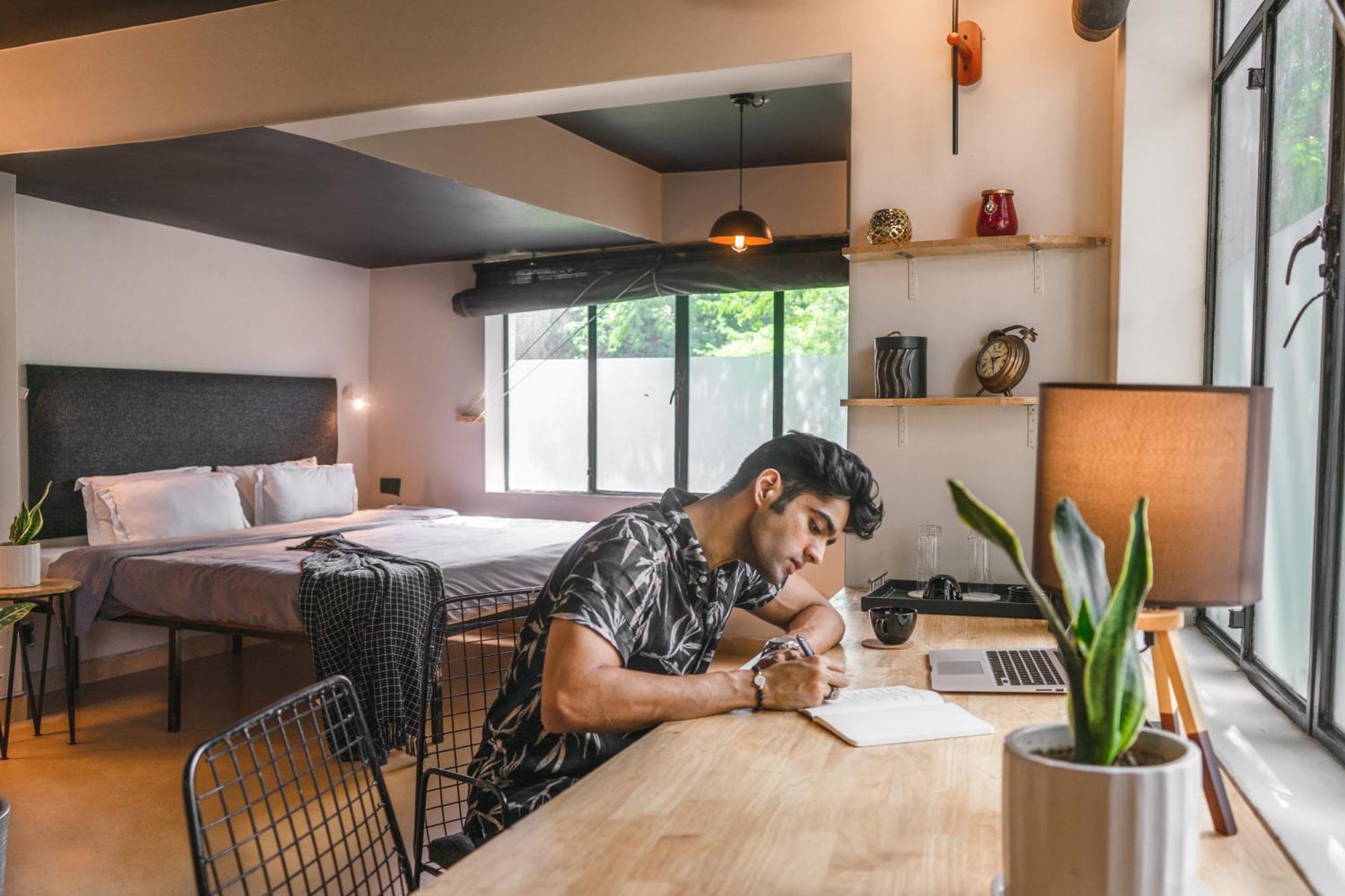 ניו דלהי Minimalist One Hauz Khas Village מראה חיצוני תמונה