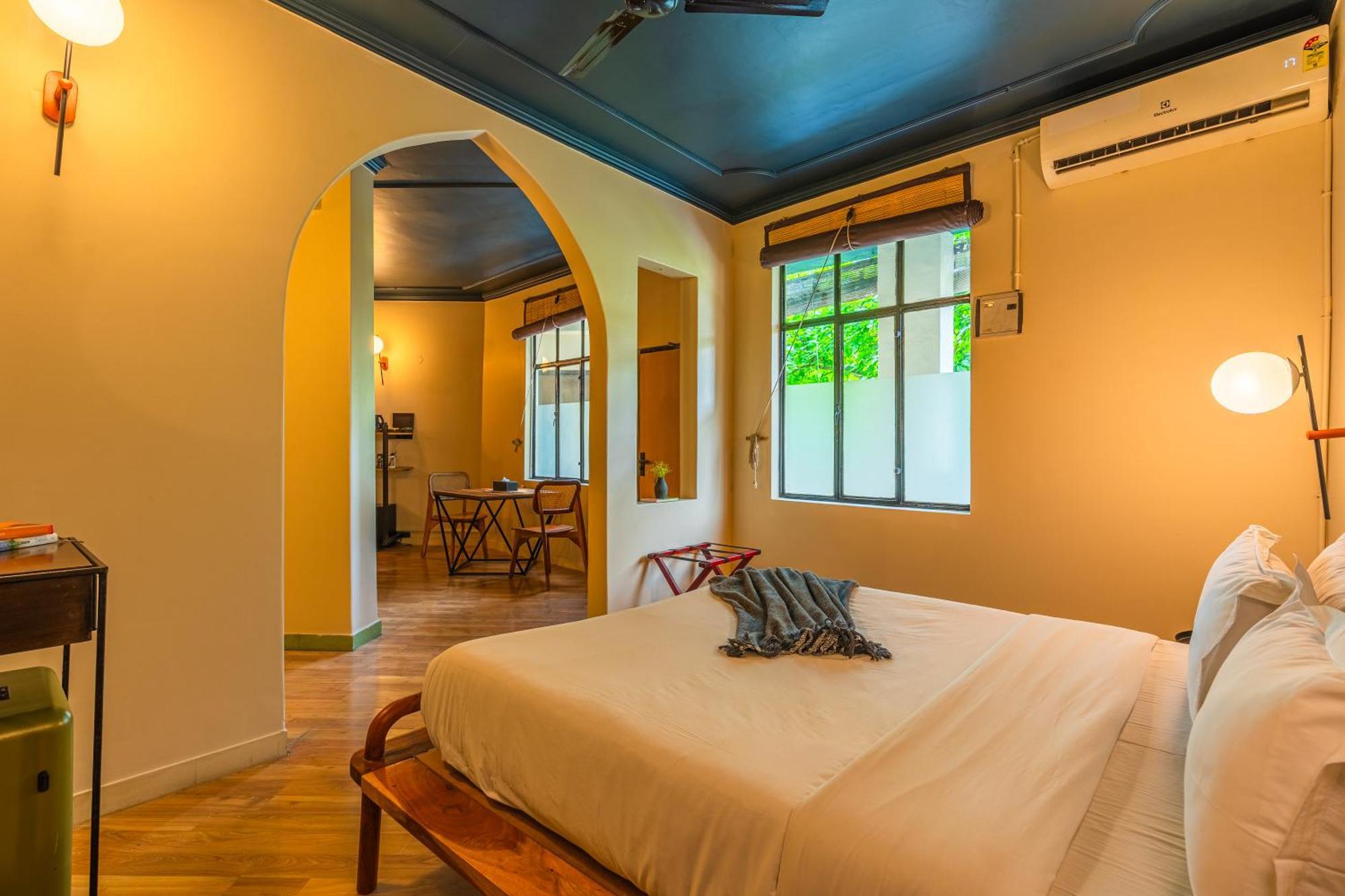 ניו דלהי Minimalist One Hauz Khas Village מראה חיצוני תמונה